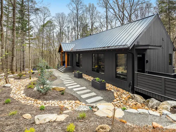 $1,599,000 | 80 Hemlock Circle, Black Mountain, NC 28711