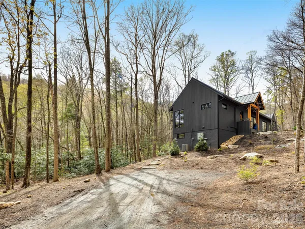 $1,599,000 | 80 Hemlock Circle, Black Mountain, NC 28711