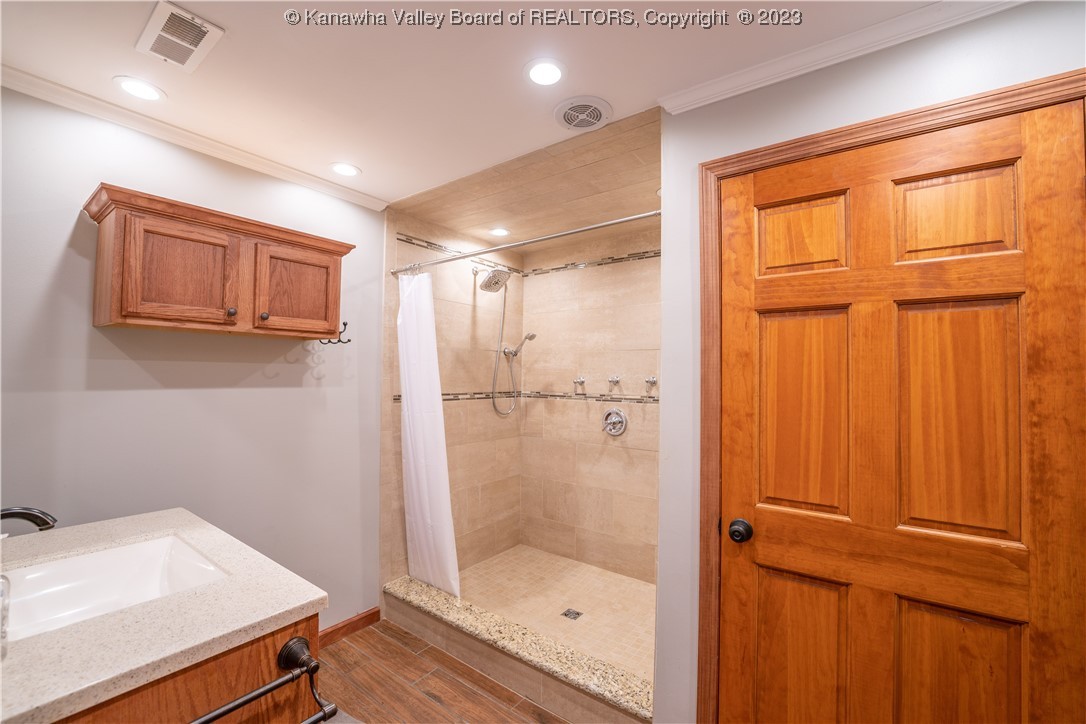 1328 Tudor Road Charleston, WV 25314 - Photo 6 of 36 Gallery Image 6
