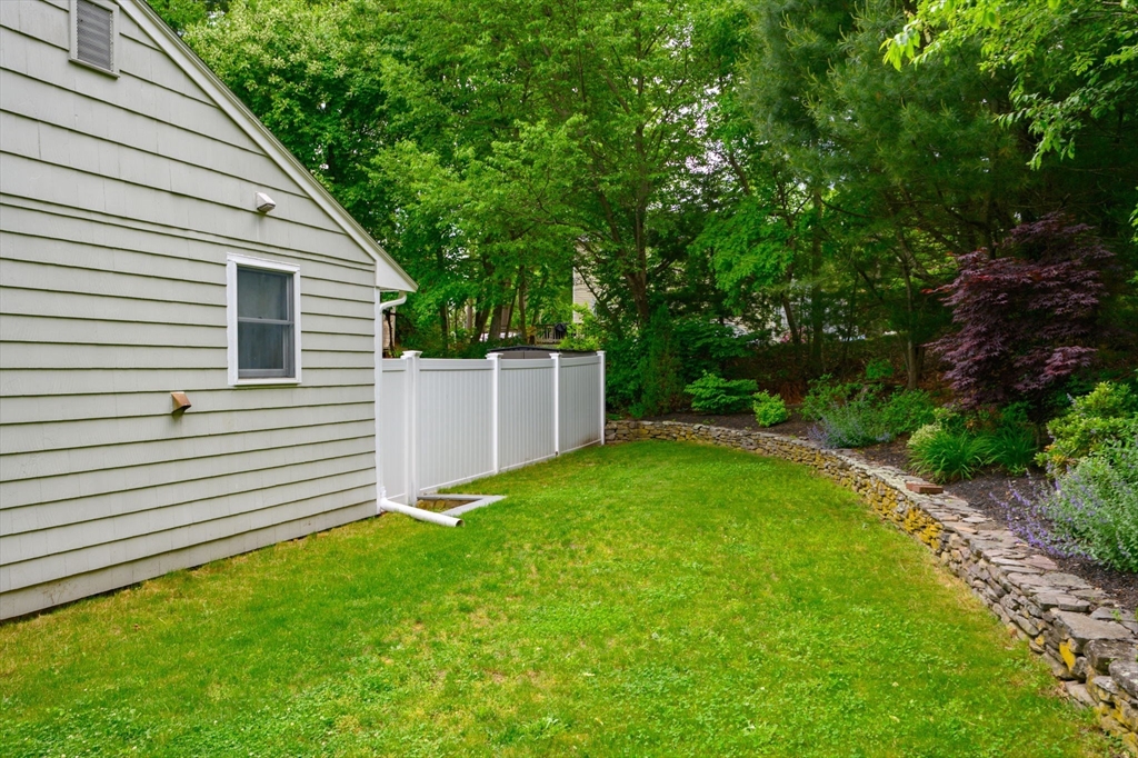18 Perkins Road Pembroke, MA 02359 - Photo 21 of 36 Gallery Image 21