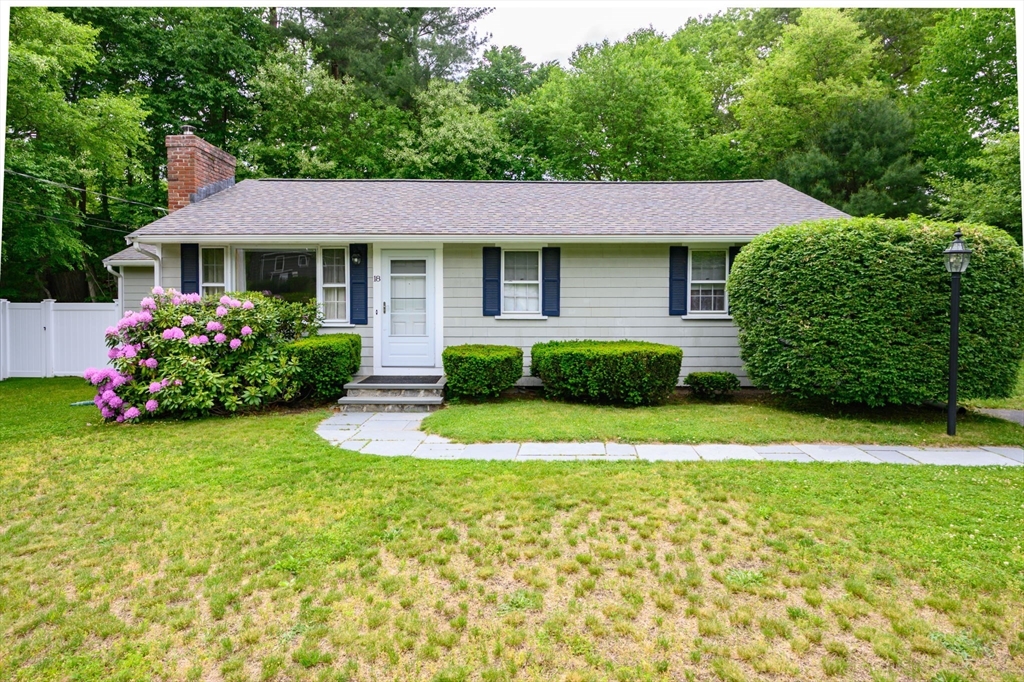 18 Perkins Road Pembroke, MA 02359 - Photo 3 of 36 Gallery Image 3