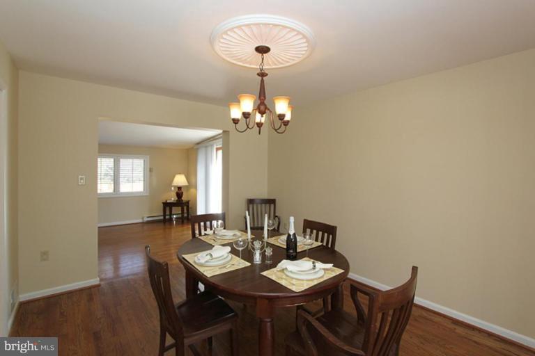 9732 Byeforde Road Kensington, MD 20895 - Photo 3 of 30 Dining Room