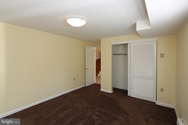 9732 Byeforde Road Kensington, MD 20895 - Photo 22 of 30 Bedroom #4