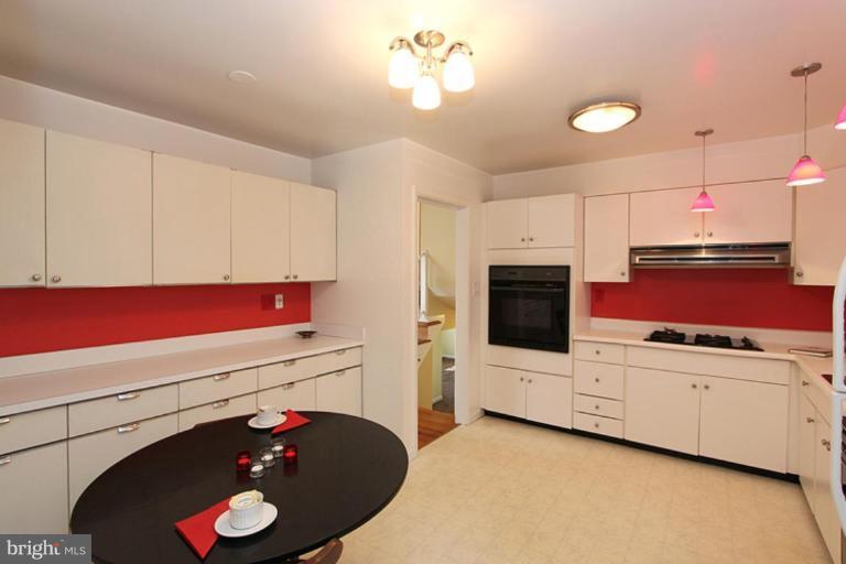 9732 Byeforde Road Kensington, MD 20895 - Photo 8 of 30 Kitchen