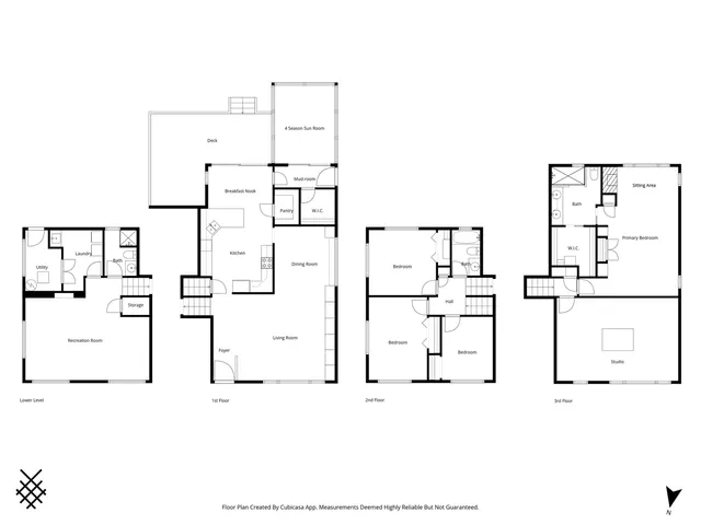 a picture of a very nice looking hallway