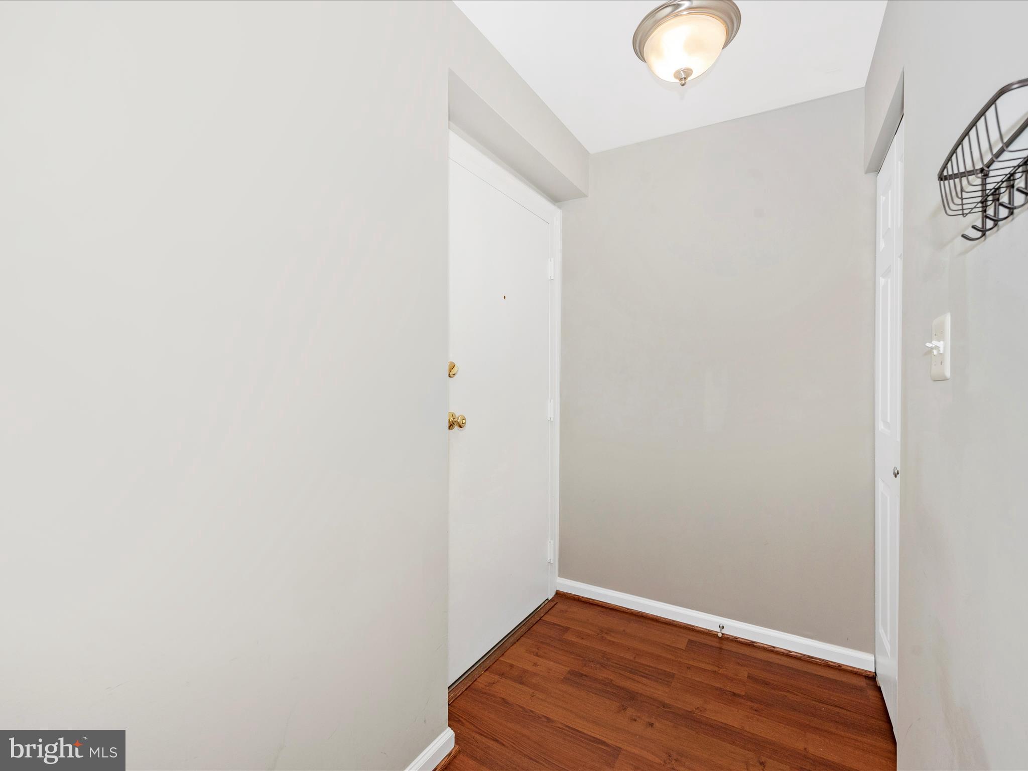 25910 Ridge Manor Drive, Unit 1000G Damascus, MD 20872 - Photo 3 of 41 Entry