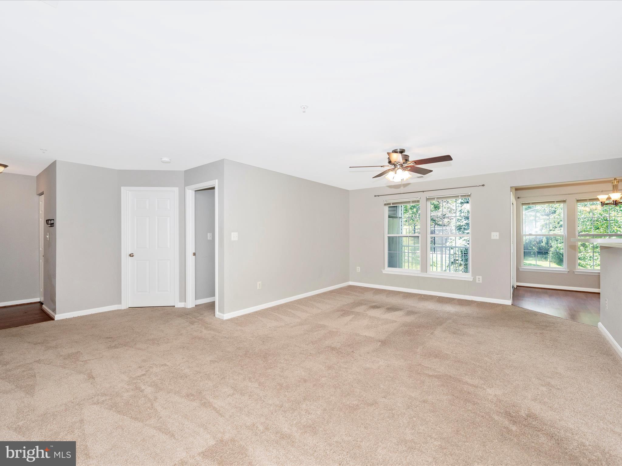 25910 Ridge Manor Drive, Unit 1000G Damascus, MD 20872 - Photo 6 of 41 Living Room