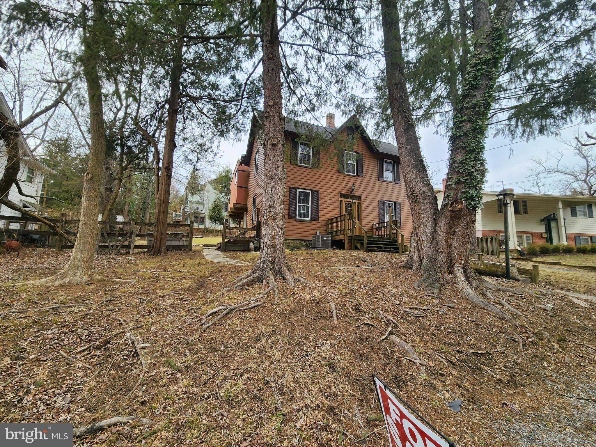 6202 Smith Avenue Baltimore, MD 21209 - Photo 2 of 30