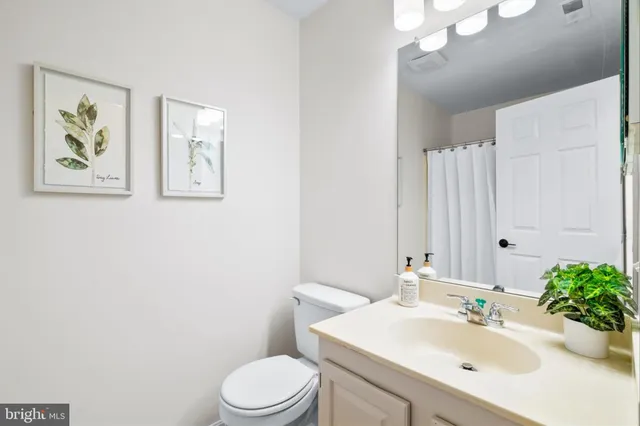 $245,000 | 3847 Shadywood Drive, Unit 2D, Jefferson, MD 21755