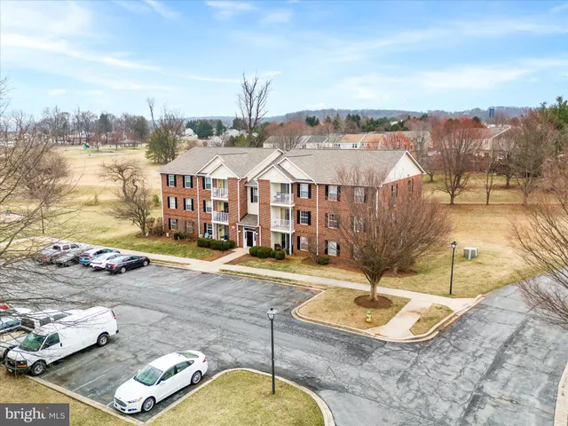 $245,000 | 3847 Shadywood Drive, Unit 2D, Jefferson, MD 21755