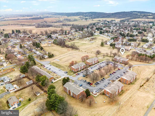 $245,000 | 3847 Shadywood Drive, Unit 2D, Jefferson, MD 21755