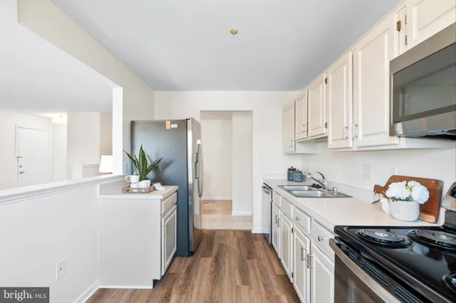 $245,000 | 3847 Shadywood Drive, Unit 2D, Jefferson, MD 21755