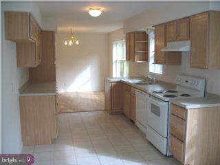 27 Leary Road Coatesville, PA 19320 - Photo 3 of 5