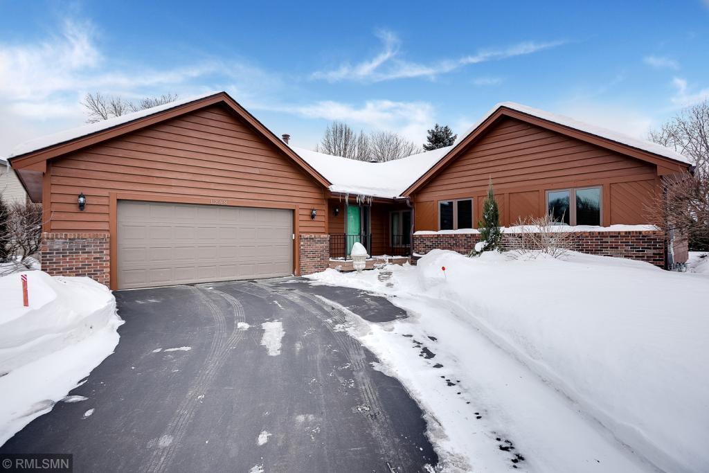 1288 Raspberry Court Eagan, MN 55123 - Photo 2 of 26