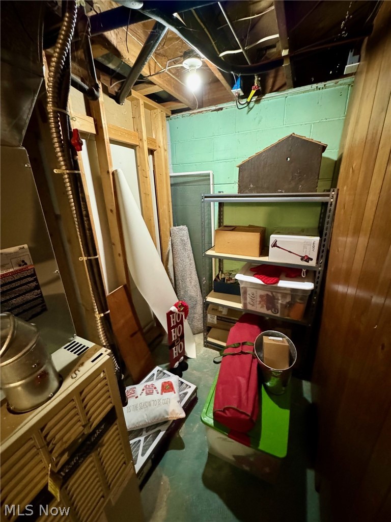 2615 Merria Road Stow, OH 44224 - Photo 29 of 32 Utility room storage