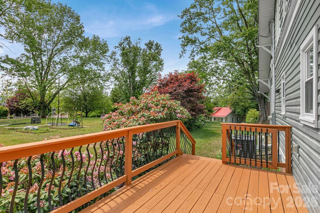 41 Harrison Street Canton, NC 28716 - Photo 28 of 48