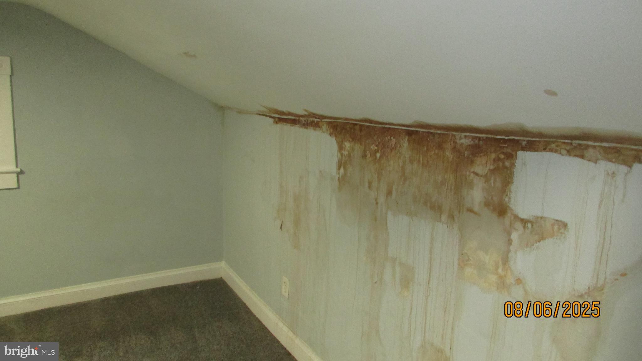 4724 Branchville Road College Park, MD 20740 - Photo 23 of 41 a view of a small room