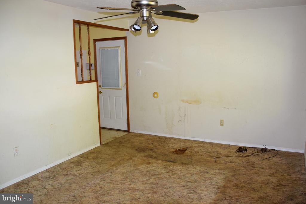 227 Candytuft Road Reisterstown, MD 21136 - Photo 8 of 16
