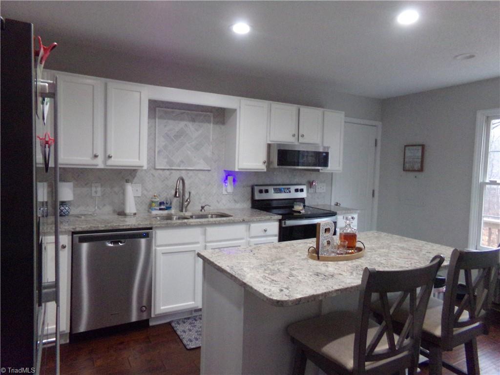 626 Creekridge Road Eden, NC 27288 - Photo 10 of 22 Kitchen