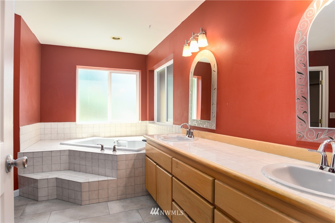 535 North Waugh Road Mount Vernon, WA 98273 - Photo 19 of 25 Gallery Image 19