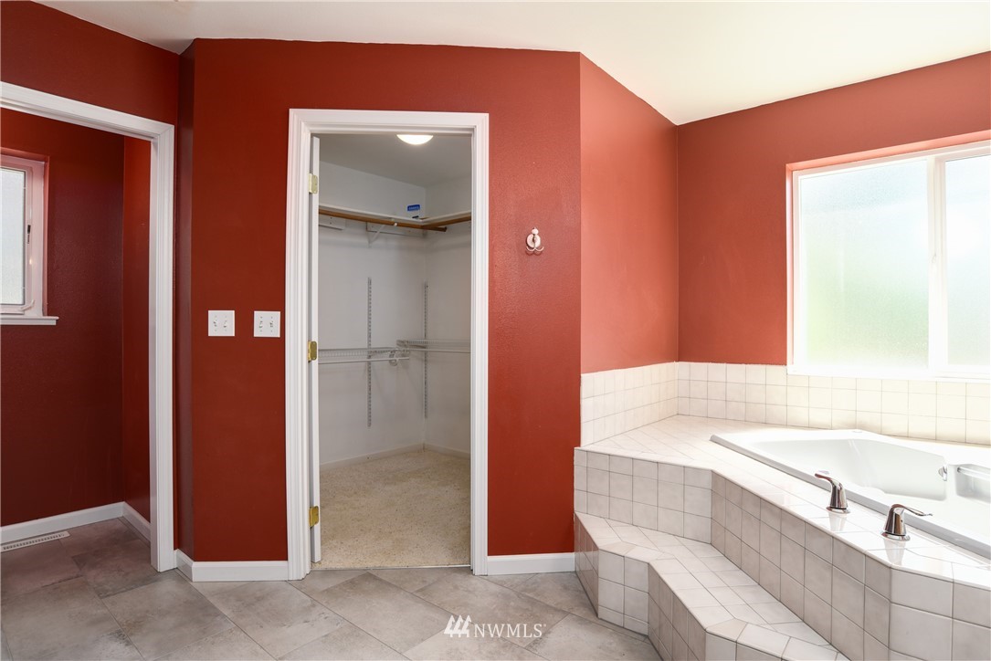 535 North Waugh Road Mount Vernon, WA 98273 - Photo 21 of 25 Gallery Image 21