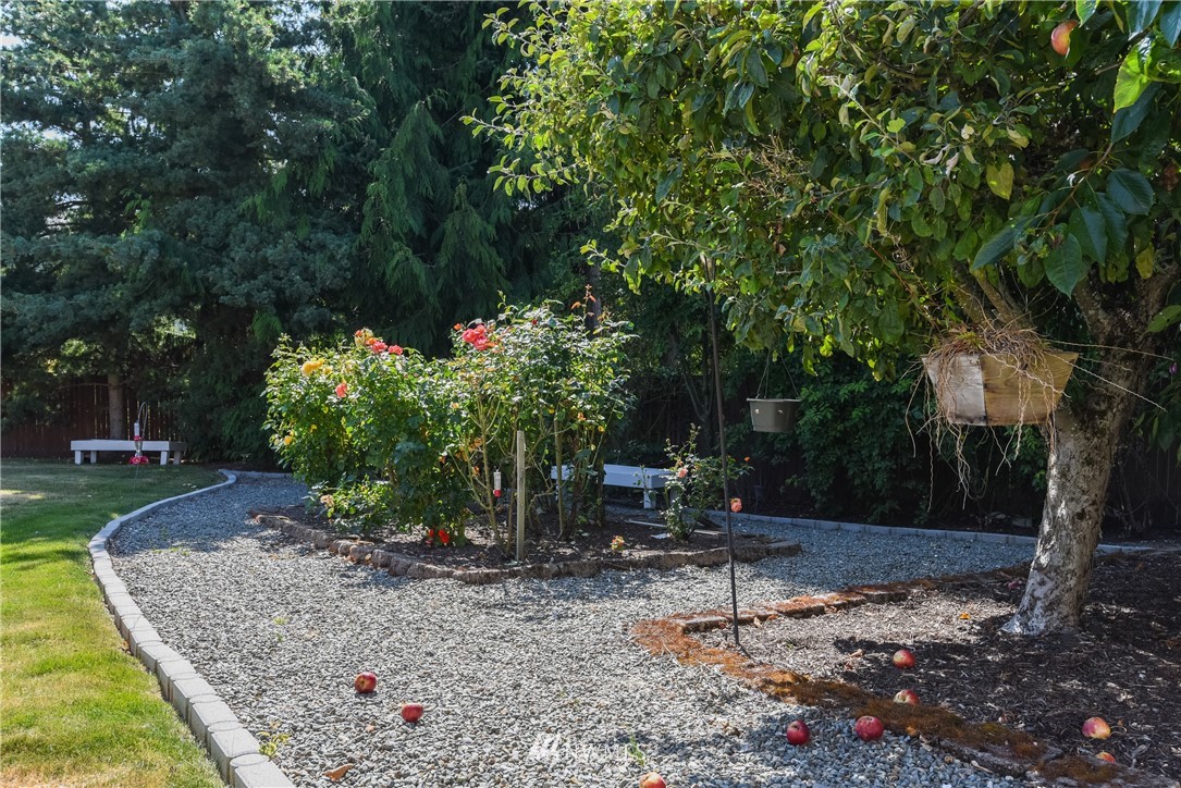 535 North Waugh Road Mount Vernon, WA 98273 - Photo 8 of 25 Gallery Image 8