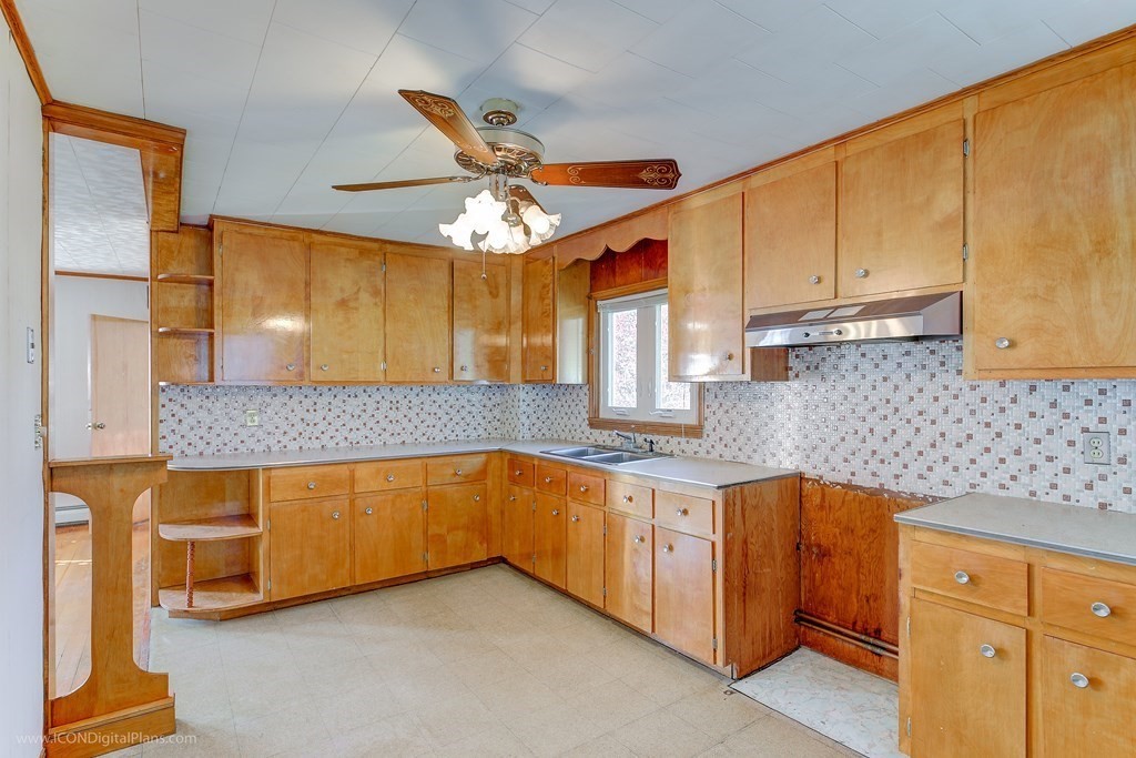 87 Carter Fall River Fall River, MA 02721 - Photo 18 of 37