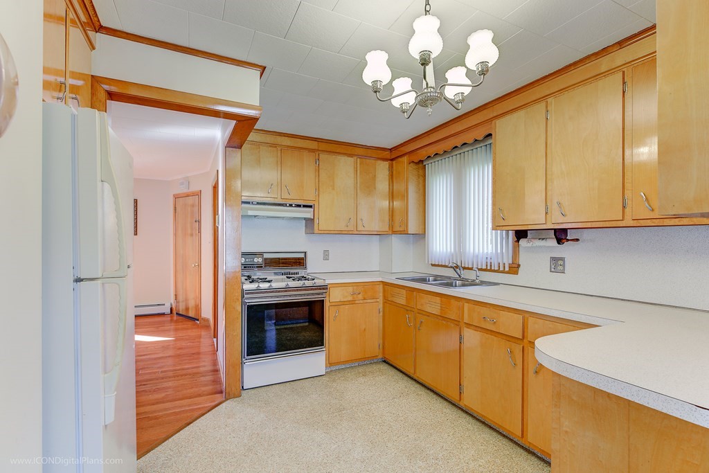 87 Carter Fall River Fall River, MA 02721 - Photo 10 of 37