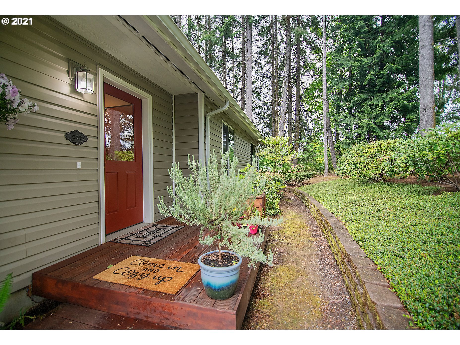 531 Bunker Hill Road Longview, WA 98632 - Photo 4 of 31 Gallery Image 4