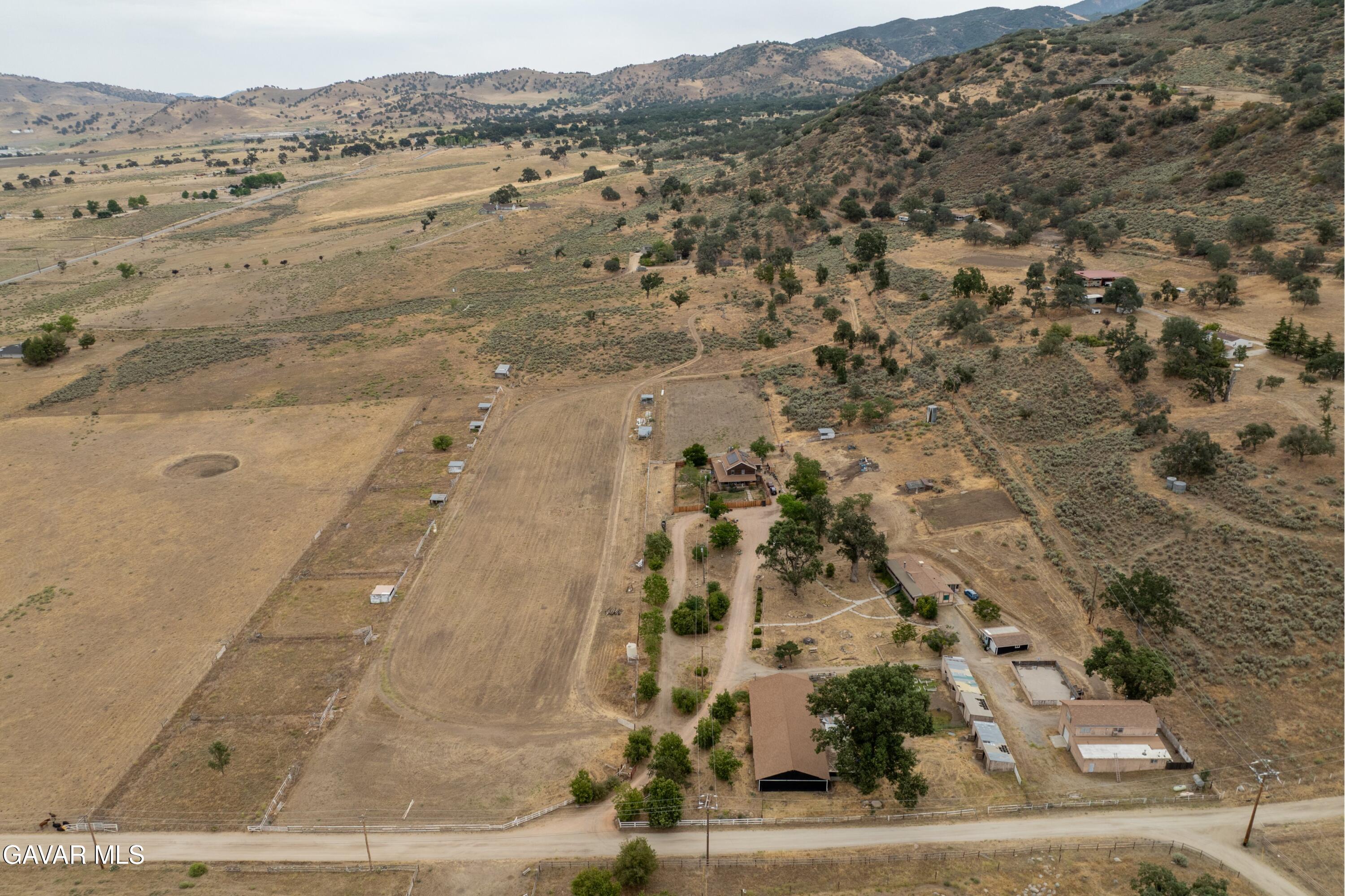 18518 Pellisier Road Tehachapi, CA 93561 - Photo 25 of 32 14-DJI_0014-HDR