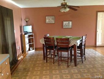 2617 G Road Fults, IL 62244 - Photo 3 of 17