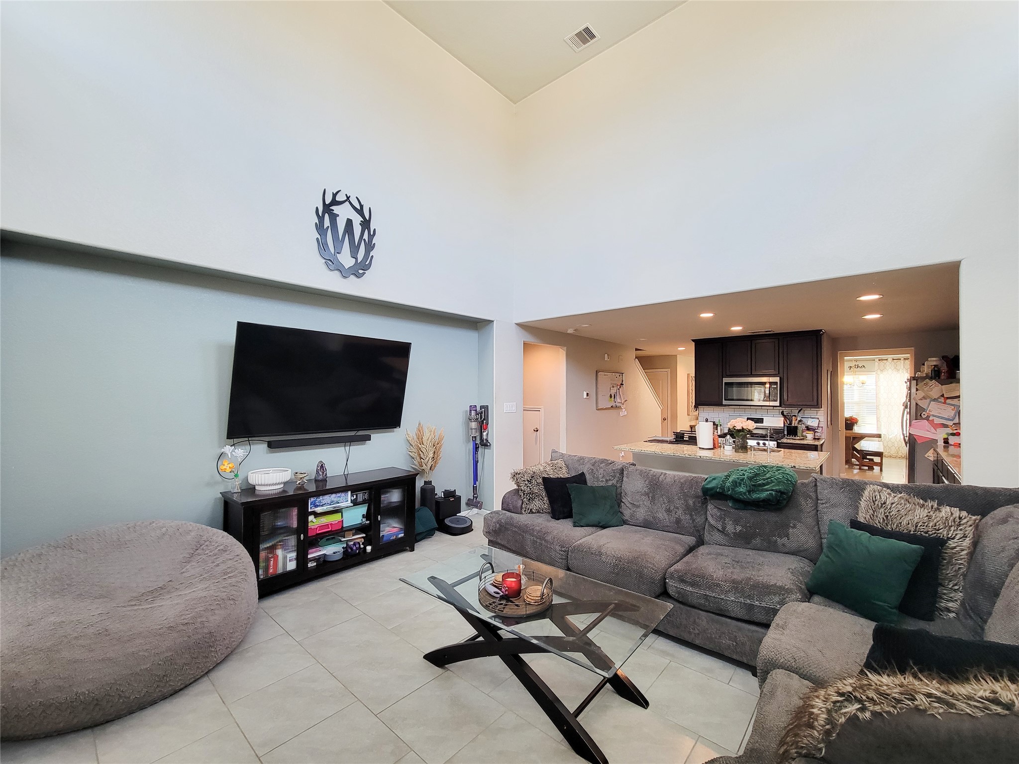 8003 Ecru Lane Rosharon, TX 77583 - Photo 22 of 43 a living room with furniture and a flat screen tv