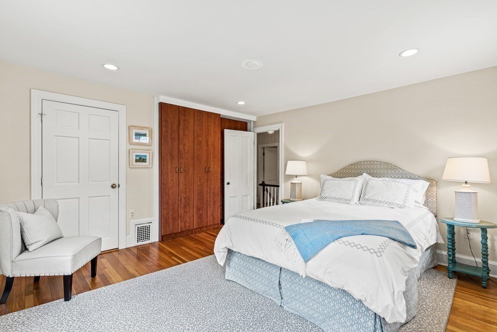 175 Walnut Street Wellesley, MA 02481 - Photo 15 of 26