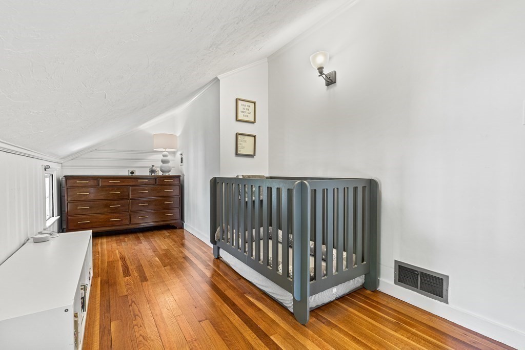 175 Walnut Street Wellesley, MA 02481 - Photo 19 of 26