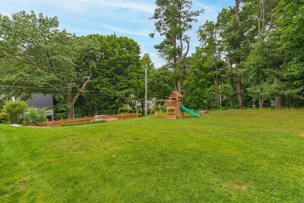 175 Walnut Street Wellesley, MA 02481 - Photo 23 of 26