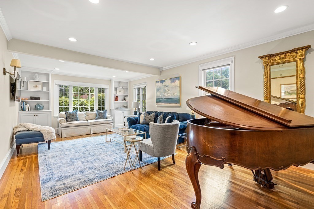 175 Walnut Street Wellesley, MA 02481 - Photo 5 of 26