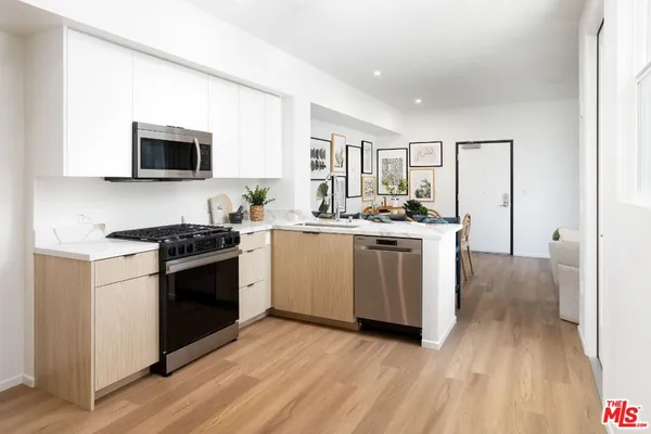 $2,768 | 2700 North Perris Boulevard, Unit 13, Perris, CA 92571