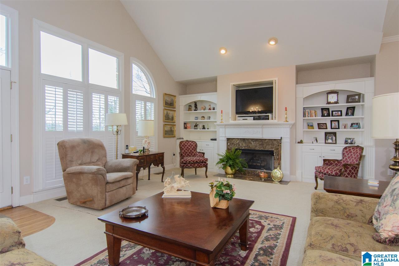 426 Conroy Circle Sterrett, AL 35147 - Photo 5 of 50
