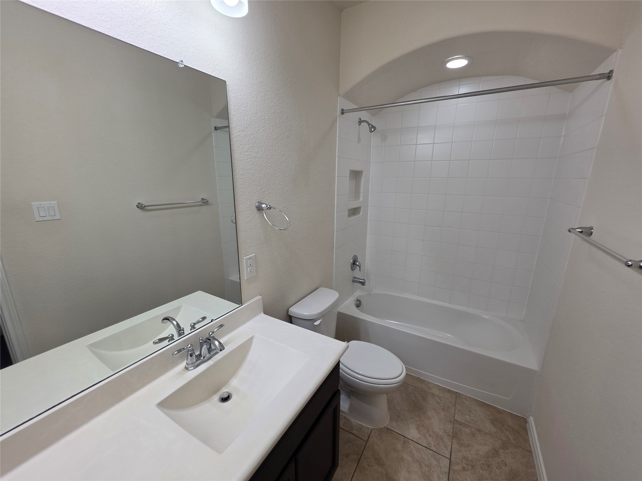 14046 Sand Ridge Crossing Conroe, TX 77384 - Photo 16 of 20 Gallery Image 16