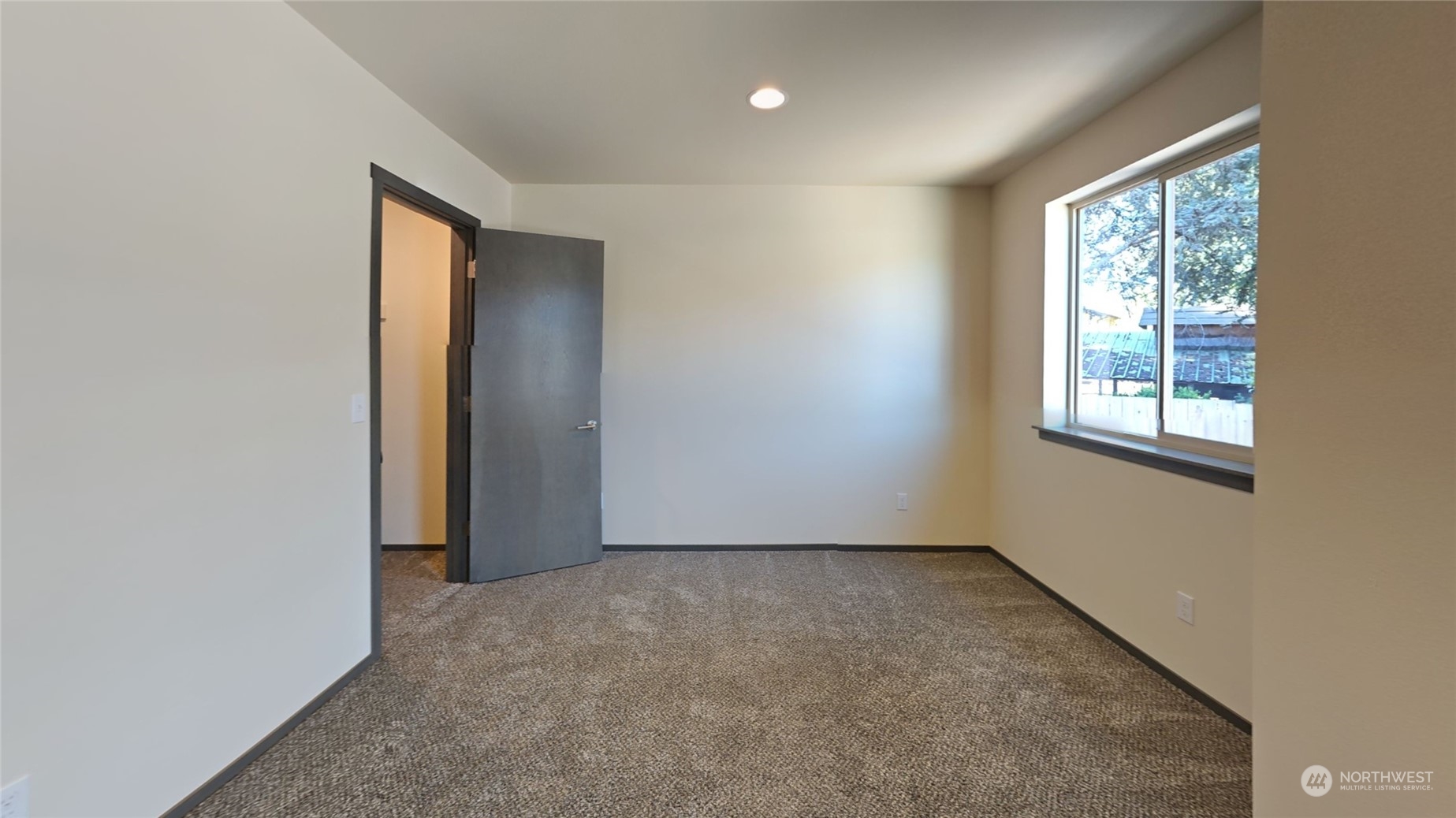 3675 Pine Road Bremerton, WA 98310 - Photo 21 of 30 Gallery Image 21