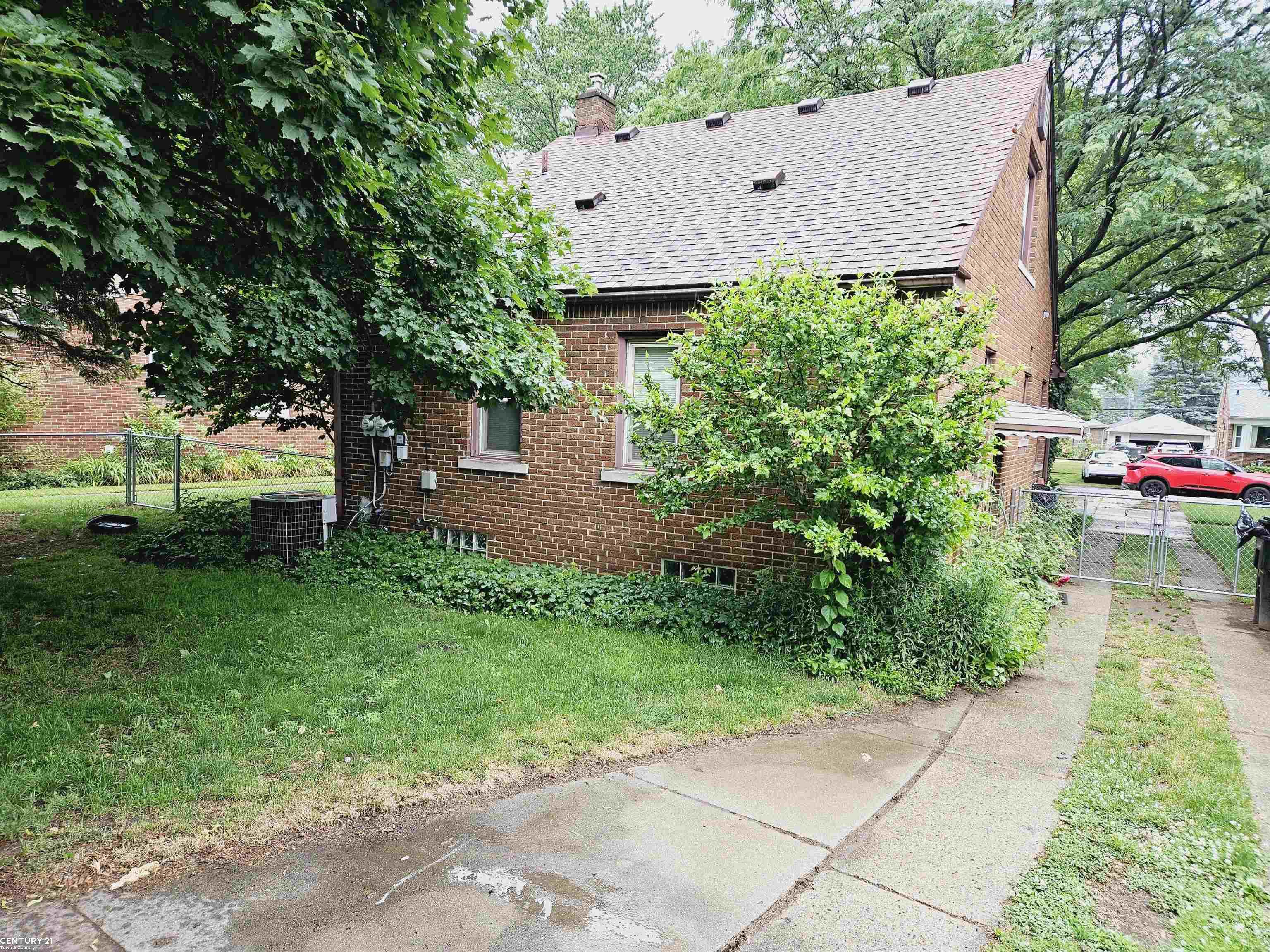 9975 Hemingway Redford, MI 48239 - Photo 2 of 33 Gallery Image 2