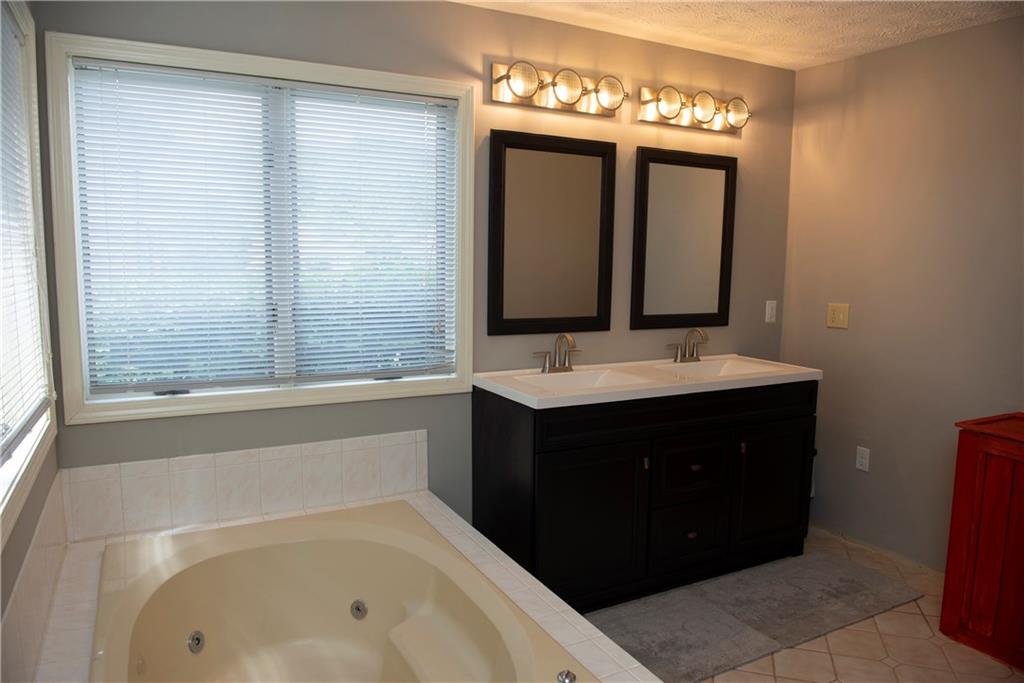 5861 RidgeHill Way Avon, IN 46123 - Photo 19 of 33 Gallery Image 19