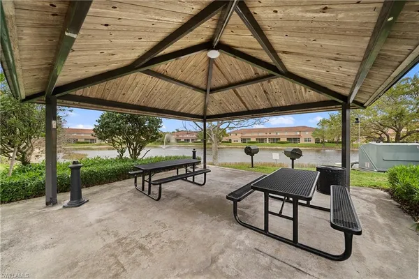 $2,350 | 9648 Roundstone Circle, Fort Myers, FL 33967