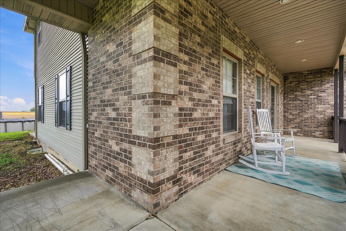 11141 1707 North Road Pontiac, IL 61764 - Photo 5 of 70 Gallery Image 5