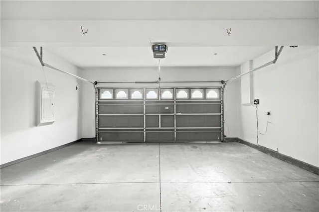 $699,000 | 16198 Lake Padden Lane, Fontana, CA 92336