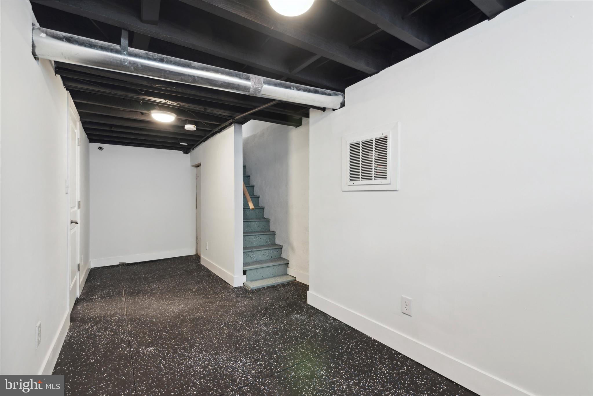 1974 73rd Avenue Philadelphia, PA 19138 - Photo 13 of 15