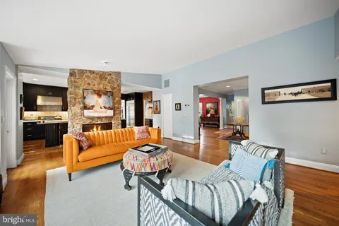 $2,295,000 | 4800 Old Dominion Drive, Arlington, VA 22207