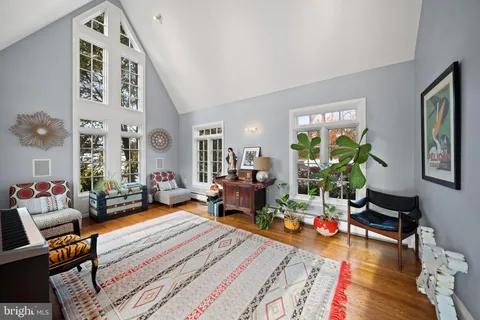 $2,295,000 | 4800 Old Dominion Drive, Arlington, VA 22207