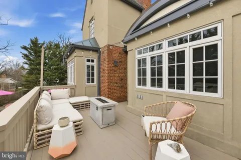 $2,295,000 | 4800 Old Dominion Drive, Arlington, VA 22207