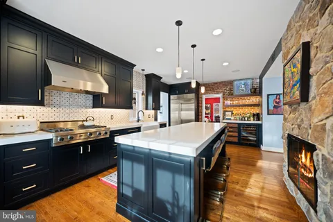 $2,295,000 | 4800 Old Dominion Drive, Arlington, VA 22207